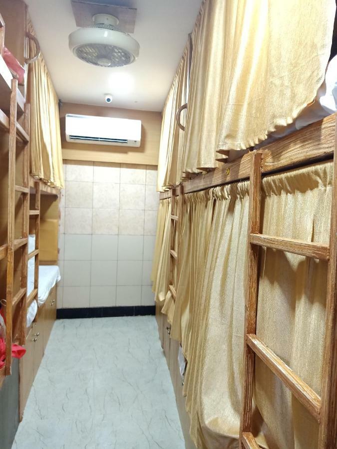 Mabrook Dormitory Bombaj Exteriér fotografie